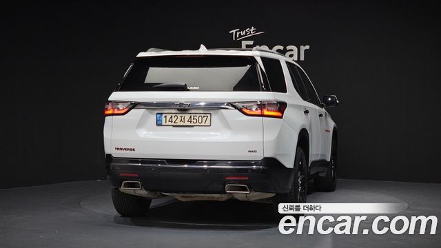 Chevrolet Traverse 3.6 AWD Redline 2021 — фото 4