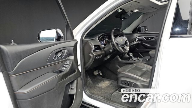 Chevrolet Traverse 3.6 AWD Redline 2021 — фото 11
