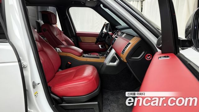 Land Rover Range Rover (IV) 5.0 SC AB LWB 2021 — фото 15