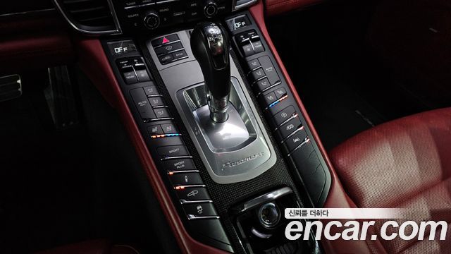 Porsche Panamera 4.8 GTS 970 2015 — фото 9