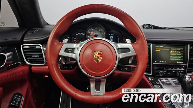 Porsche Panamera 4.8 GTS 970 2015 — фото 13