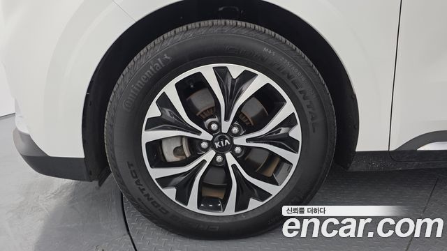Kia Carnival (IV) Diesel 9-Seater Signature 2021 — фото 5