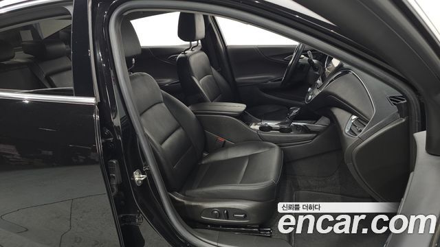 Chevrolet Malibu 2.0 Turbo LT Special 2022 — фото 10