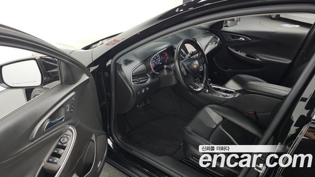 Chevrolet Malibu 2.0 Turbo LT Special 2022 — фото 11