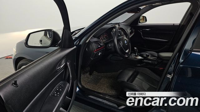 BMW 1 Series (F20) 118d Sport 5Door 2015 — фото 10