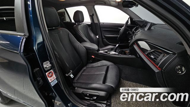 BMW 1 Series (F20) 118d Sport 5Door 2015 — фото 11