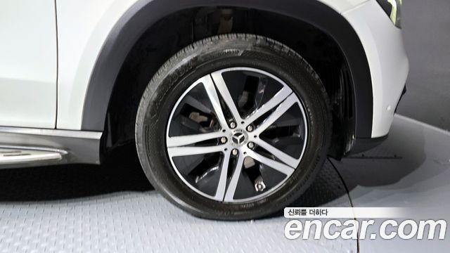 Mercedes-Benz GLE-Class (W167) GLE300d 4MATIC 2020 — фото 5