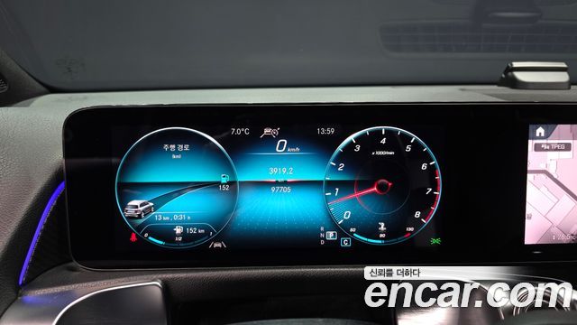 Mercedes-Benz GLB-Class (X247) GLB250 4MATIC 2021 — фото 8