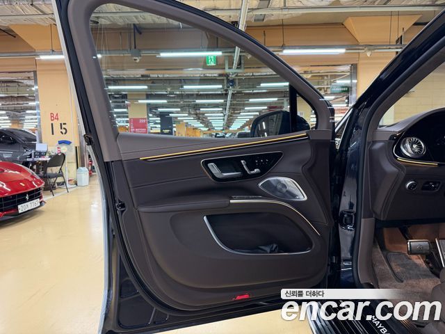 Mercedes-Benz EQS SUV (X296) Maybach EQS680 4MATIC 2024 — фото 8