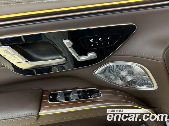 Mercedes-Benz EQS SUV (X296) Maybach EQS680 4MATIC 2024 — фото 9