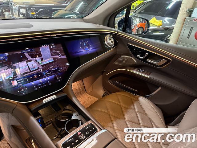 Mercedes-Benz EQS SUV (X296) Maybach EQS680 4MATIC 2024 — фото 15