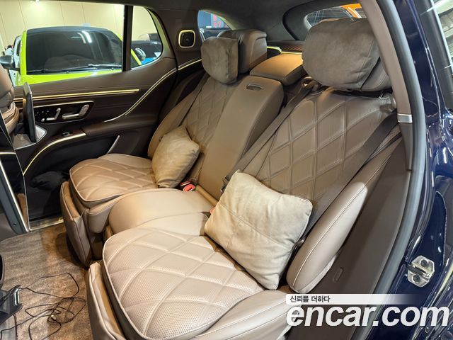 Mercedes-Benz EQS SUV (X296) Maybach EQS680 4MATIC 2024 — фото 19