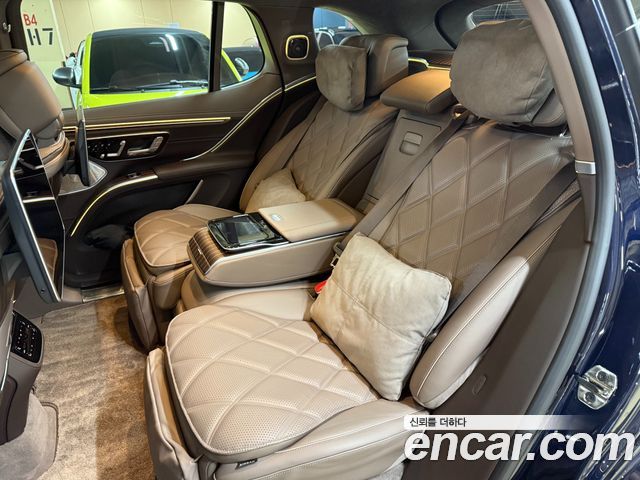 Mercedes-Benz EQS SUV (X296) Maybach EQS680 4MATIC 2024 — фото 20