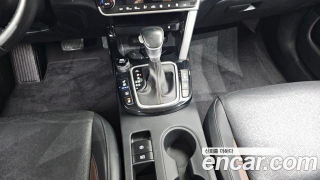 Kia Seltos Gasoline 1.6 Turbo 2WD Signature 2022 — фото 9