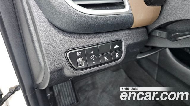 Kia Seltos Gasoline 1.6 Turbo 2WD Signature 2022 — фото 17