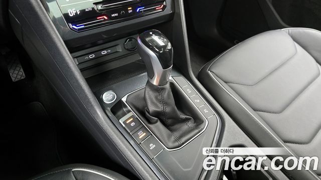 Volkswagen Tiguan (II) 2.0 TDI Prestige 2024 — фото 9