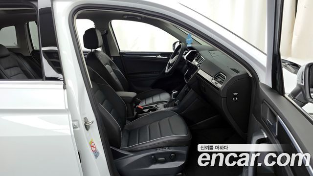 Volkswagen Tiguan (II) 2.0 TDI Prestige 2024 — фото 11