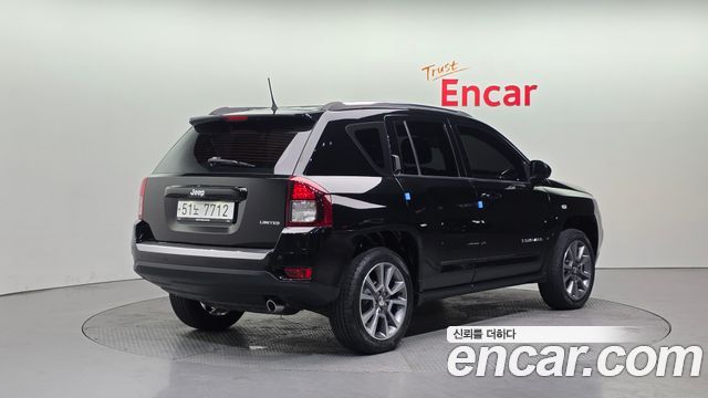 Jeep Compass 2.4 Limited 1st 2015 — фото 2