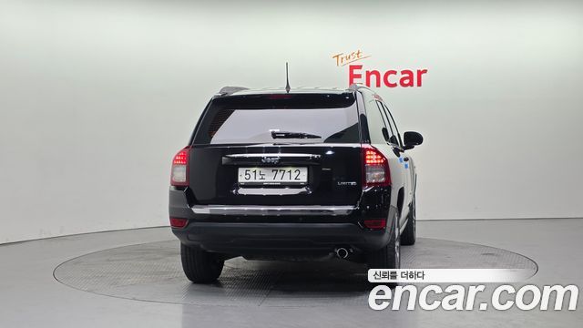 Jeep Compass 2.4 Limited 1st 2015 — фото 4