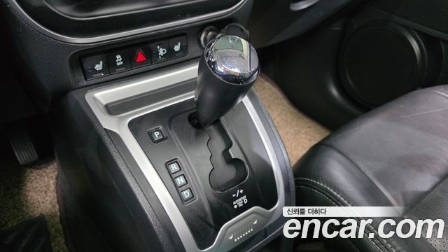 Jeep Compass 2.4 Limited 1st 2015 — фото 9