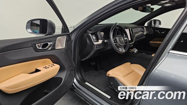 Volvo XC60 (II) T8 Inscription 2020 — фото 10