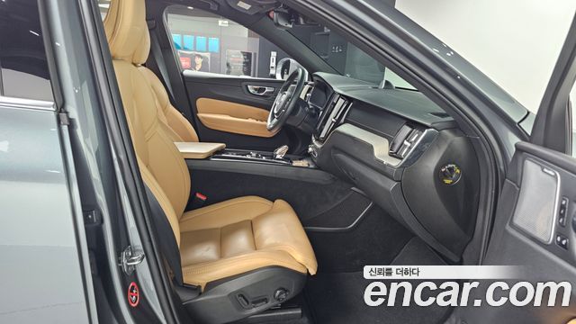 Volvo XC60 (II) T8 Inscription 2020 — фото 15