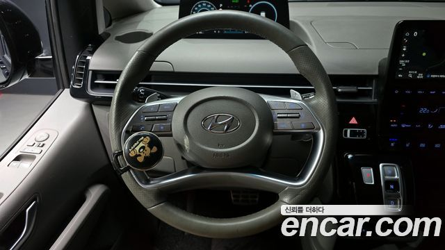 Hyundai Staria 4WD Lounge 9-Seater Inspiration 2023 — фото 13