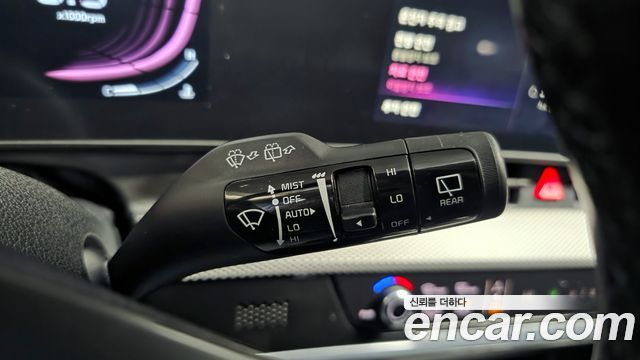 Kia Sportage (V) Diesel 2.0 2WD Prestige 2022 — фото 17