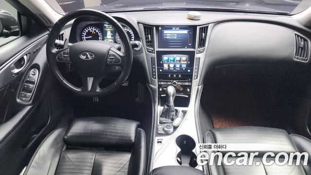 Infiniti Q50 3.5 Hybrid Essence 2016 — фото 7