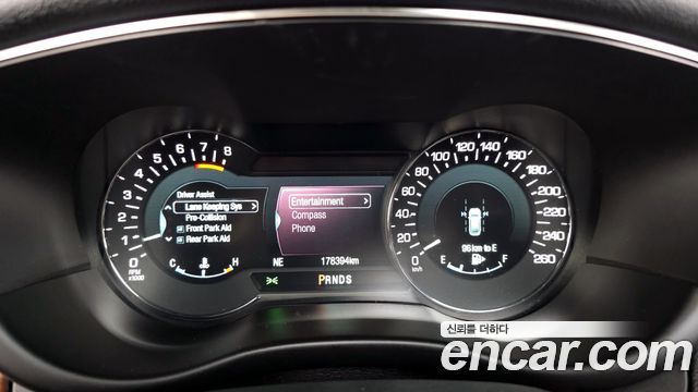 Lincoln MKC 2.0 AWD 2016 — фото 8