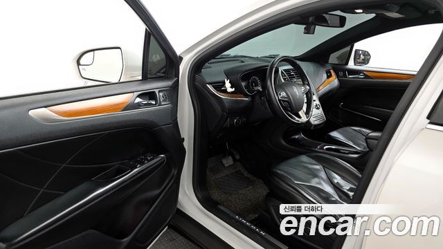 Lincoln MKC 2.0 AWD 2016 — фото 10