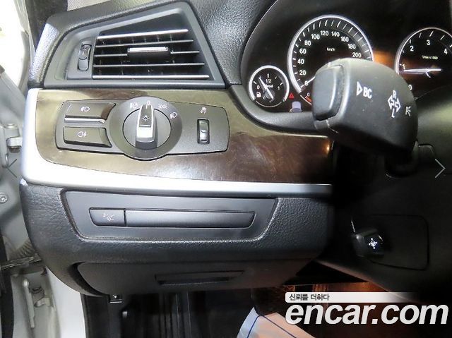 BMW 5 Series (F10) 520d 2013 — фото 18