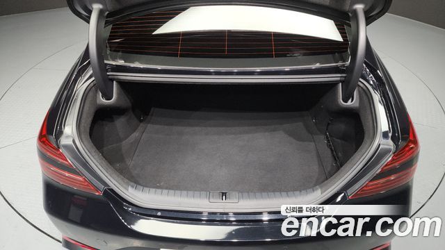 Genesis G70 Gasoline 3.3T 2WD 2023 — фото 24