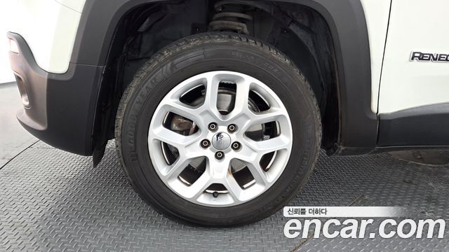 Jeep Renegade 2.0 Diesel Longitude AWD 2015 — фото 5