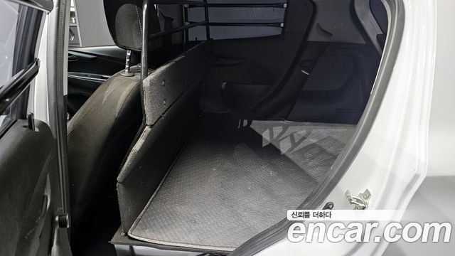 Chevrolet Spark Van 2020 — фото 13