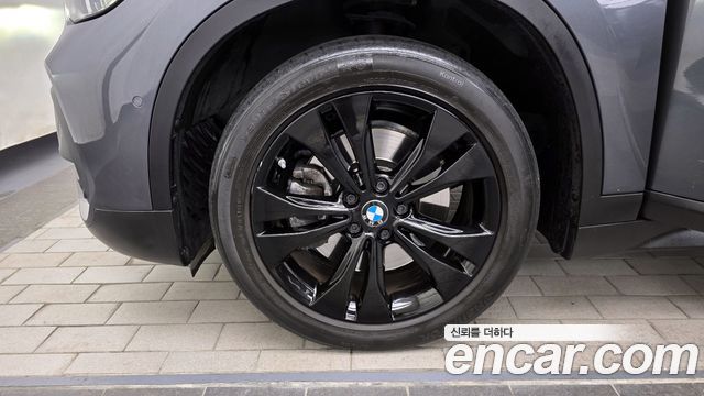 BMW X1 (F48) xDrive 20i Advantage 2020 — фото 5