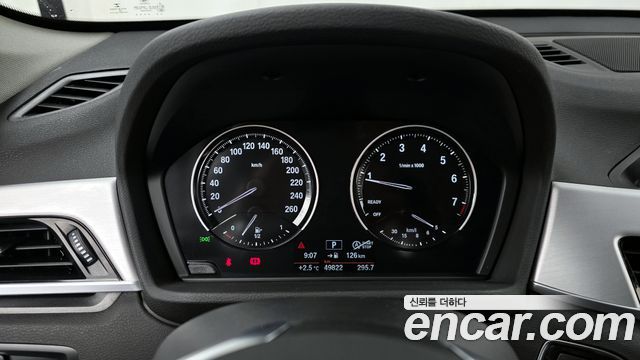 BMW X1 (F48) xDrive 20i Advantage 2020 — фото 8