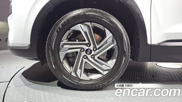 Hyundai Santa Fe Gasoline 2.5T 4WD Prestige 2022 — фото 5