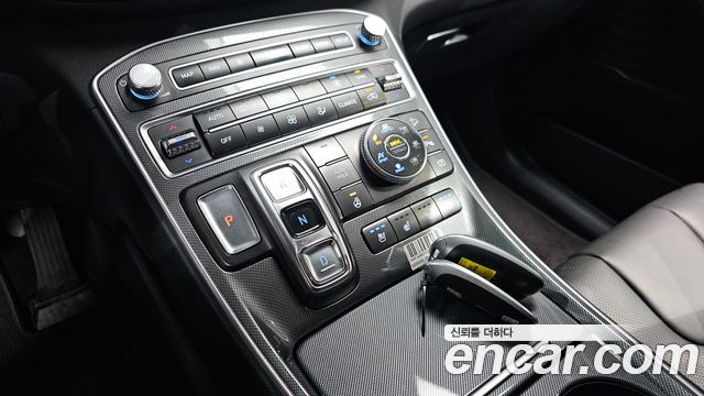 Hyundai Santa Fe Gasoline 2.5T 4WD Prestige 2022 — фото 9