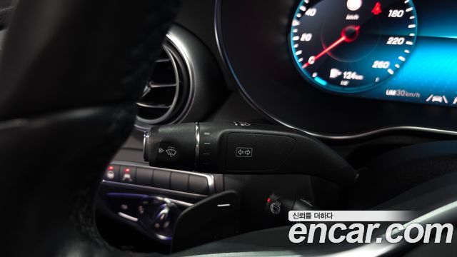 Mercedes-Benz C-Class (W205) C200 AMG Line 2021 — фото 23