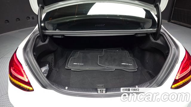 Mercedes-Benz C-Class (W205) C200 AMG Line 2021 — фото 24