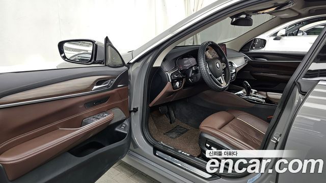 BMW 6 Series GT (G32) 630i xDrive Luxury 2021 — фото 10
