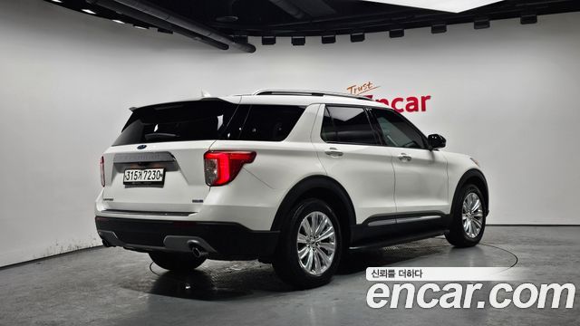 Ford Explorer (VI) 2.3 LimIted 4WD 2020 — фото 2