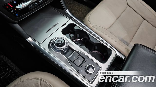 Ford Explorer (VI) 2.3 LimIted 4WD 2020 — фото 9