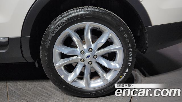 Ford Explorer 3.5 Limited 4WD 5th 2014 — фото 5