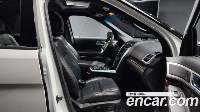 Ford Explorer 3.5 Limited 4WD 5th 2014 — фото 10
