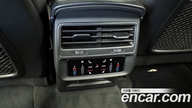 Audi Q8 (4M) 45 TDI Quattro Premium 2021 — фото 22