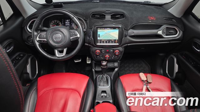 Jeep Renegade 2.4 Longitude High 2018 — фото 7