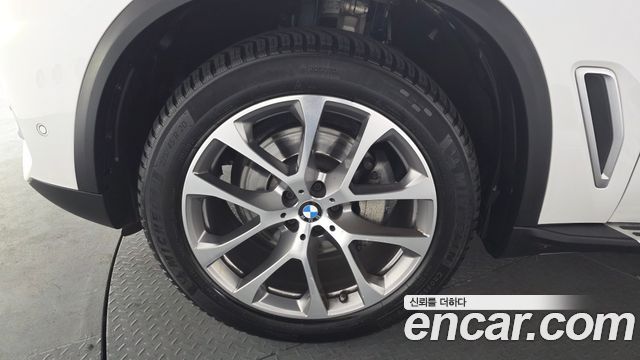 BMW X5 (G05) xDrive 30d xLine 2019 — фото 5
