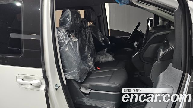 Hyundai Staria Tourer 9-Seater Modern 2025 — фото 10